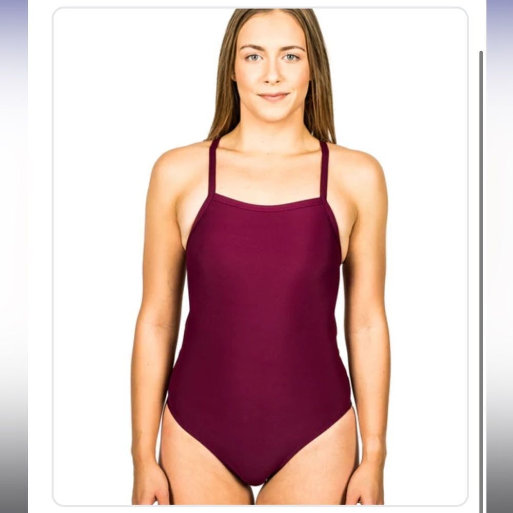 NWT Finis swimwear Skinback Solid One Piece Swimsuit size 32